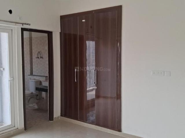 3 BHK Apartment in Noida Extension for rent Greater Noida. The reference number is 20689049