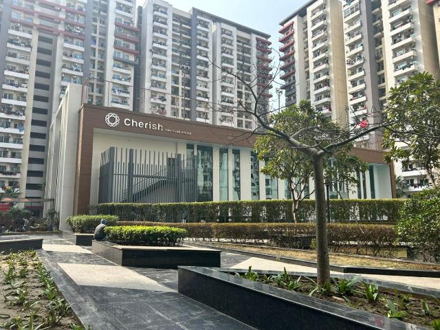3 BHK Apartment in Noida Extension for rent Greater Noida. The reference number is 20746677