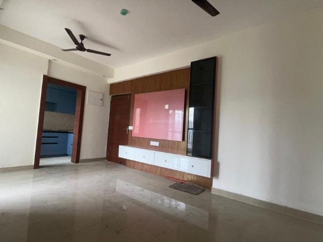 3 BHK Apartment in Noida Extension for rent Greater Noida. The reference number is 20781079