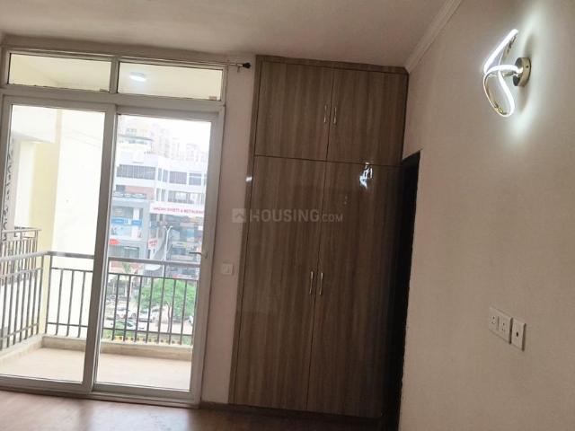 3 BHK Apartment in Noida Extension for rent Greater Noida. The reference number is 20970263