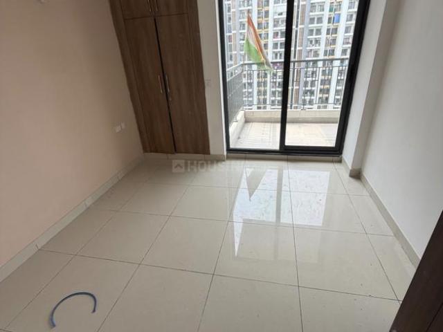 3 BHK Apartment in Noida Extension for rent Greater Noida. The reference number is 20976236