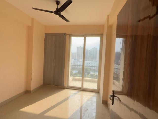 3 BHK Apartment in Noida Extension for rent Greater Noida. The reference number is 20983422