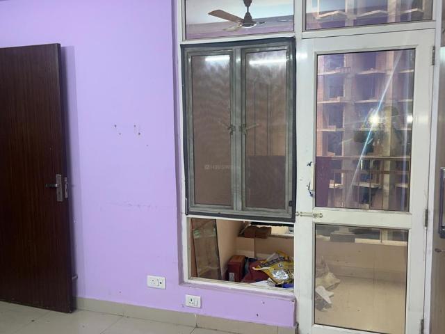 3 BHK Apartment in Noida Extension for rent Greater Noida. The reference number is 21071192