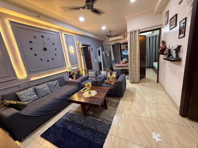 3 BHK Apartment in Noida Extension for rent Greater Noida. The reference number is 21110794
