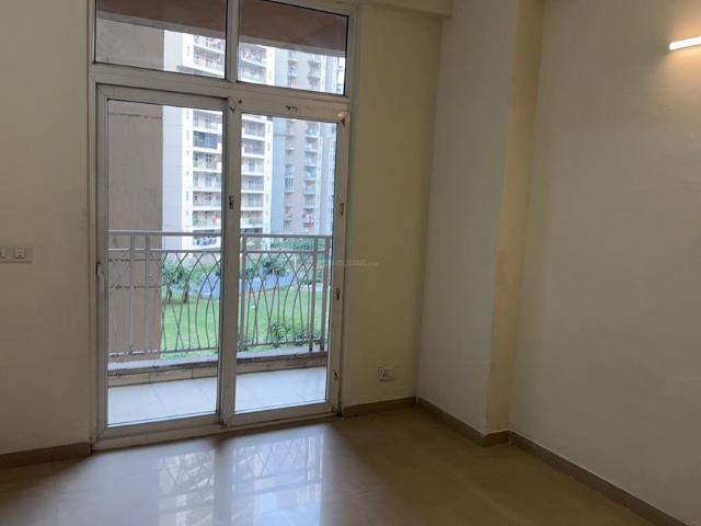 3 BHK Apartment in Noida Extension for rent Greater Noida. The reference number is 21122698