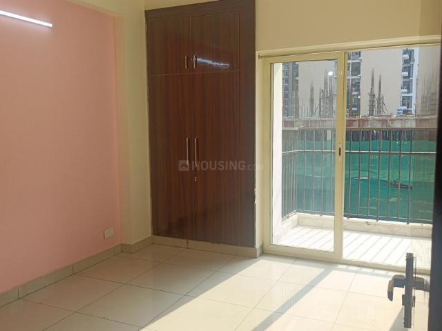 3 BHK Apartment in Noida Extension for rent Greater Noida. The reference number is 21122002