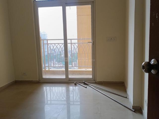 3 BHK Apartment in Noida Extension for rent Greater Noida. The reference number is 21128612