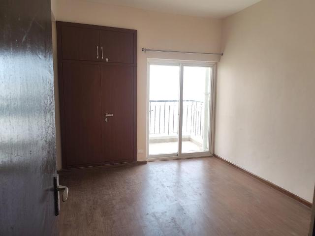 3 BHK Apartment in Noida Extension for rent Greater Noida. The reference number is 21156725