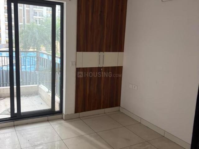 3 BHK Apartment in Noida Extension for rent Greater Noida. The reference number is 21168480