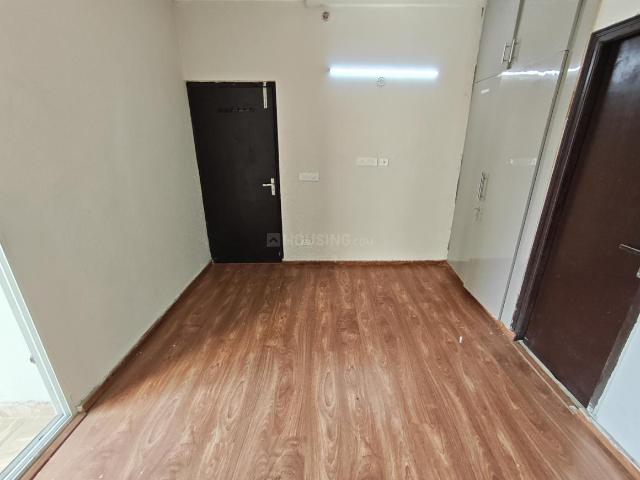 3 BHK Apartment in Noida Extension for rent Greater Noida. The reference number is 21176097