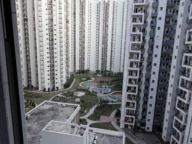 3 BHK Apartment in Noida Extension for rent Greater Noida. The reference number is 21204391