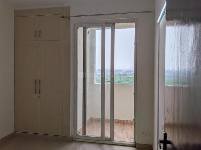 3 BHK Apartment in Noida Extension for rent Greater Noida. The reference number is 21285715