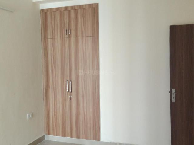3 BHK Apartment in Noida Extension for rent Greater Noida. The reference number is 21328878