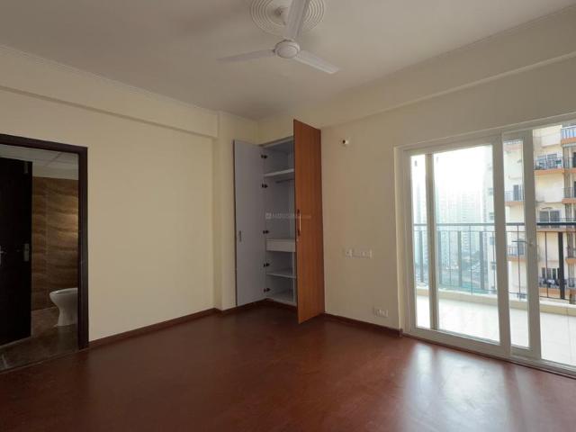 3 BHK Apartment in Noida Extension for rent Greater Noida. The reference number is 21375976