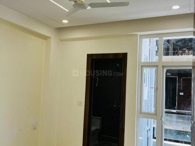 3 BHK Apartment in Noida Extension for resale Greater Noida. The reference number is 13063703