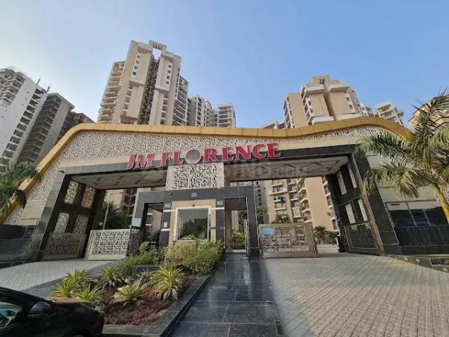 3 BHK Apartment in Noida Extension for resale Greater Noida. The reference number is 19120682