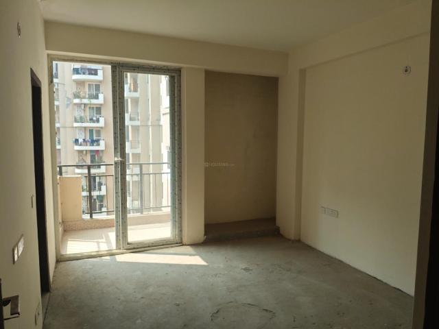3 BHK Apartment in Noida Extension for resale Greater Noida. The reference number is 19591314