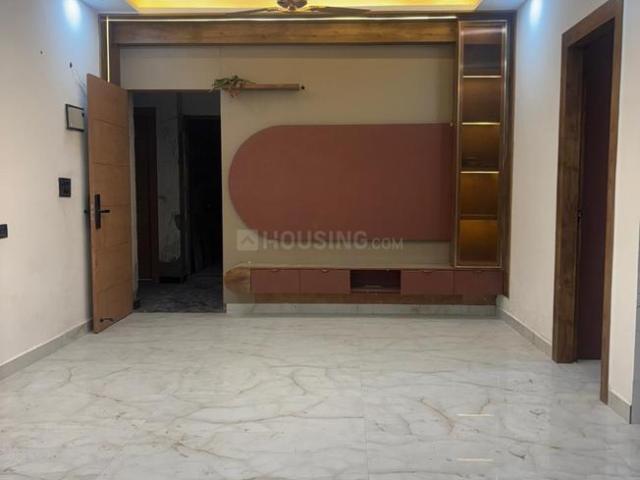 3 BHK Apartment in Noida Extension for resale Greater Noida. The reference number is 19995135