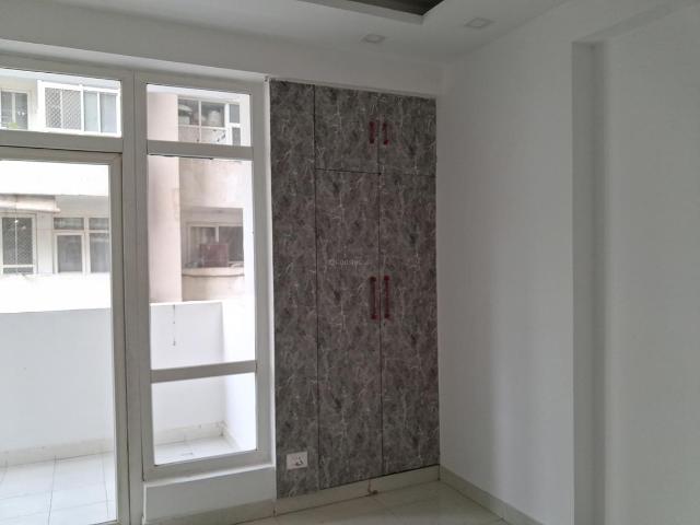 3 BHK Apartment in Noida Extension for resale Greater Noida. The reference number is 20355641