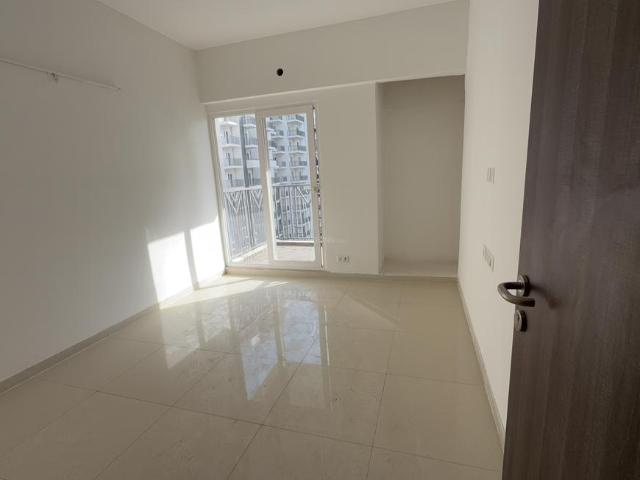 3 BHK Apartment in Noida Extension for resale Greater Noida. The reference number is 20323939