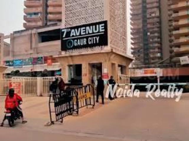 3 BHK Apartment in Noida Extension for resale Greater Noida. The reference number is 20497242