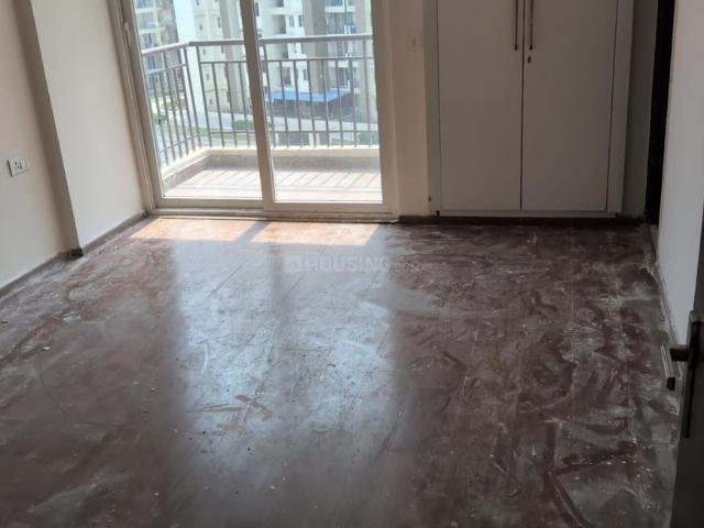 3 BHK Apartment in Noida Extension for resale Greater Noida. The reference number is 20543281