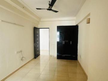 3 BHK Apartment in Noida Extension for resale Greater Noida. The reference number is 20552226