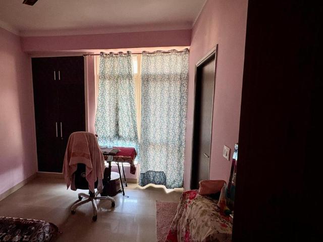 3 BHK Apartment in Noida Extension for resale Greater Noida. The reference number is 20582178