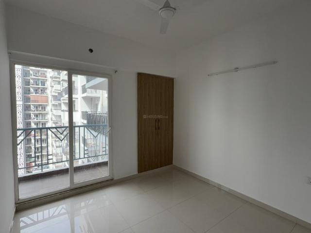 3 BHK Apartment in Noida Extension for resale Greater Noida. The reference number is 20676459