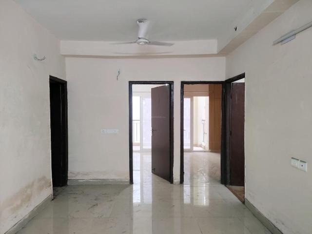 3 BHK Apartment in Noida Extension for resale Greater Noida. The reference number is 20796838