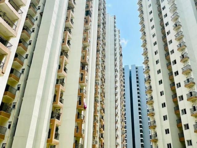 3 BHK Apartment in Noida Extension for resale Greater Noida. The reference number is 20867309