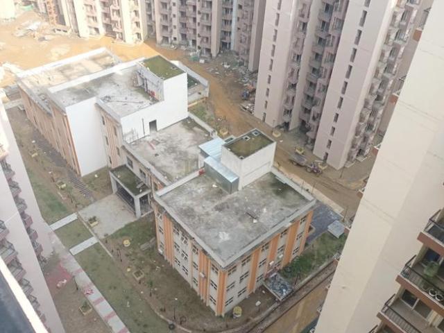 3 BHK Apartment in Noida Extension for resale Greater Noida. The reference number is 20867315