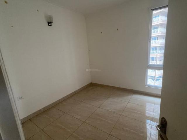 3 BHK Apartment in Noida Extension for resale Greater Noida. The reference number is 20894213