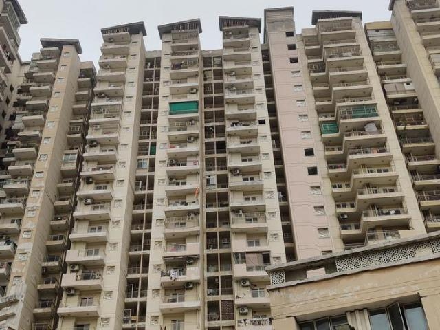 3 BHK Apartment in Noida Extension for resale Greater Noida. The reference number is 20925100