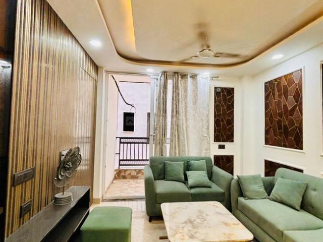 3 BHK Apartment in Noida Extension for resale Greater Noida. The reference number is 21059199