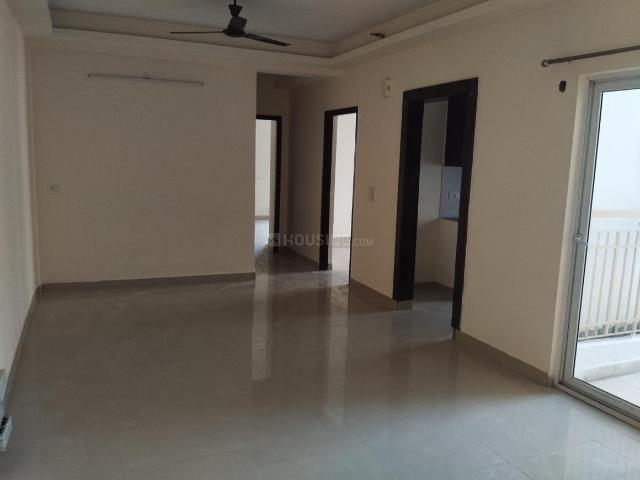 3 BHK Apartment in Noida Extension for resale Greater Noida. The reference number is 21060976