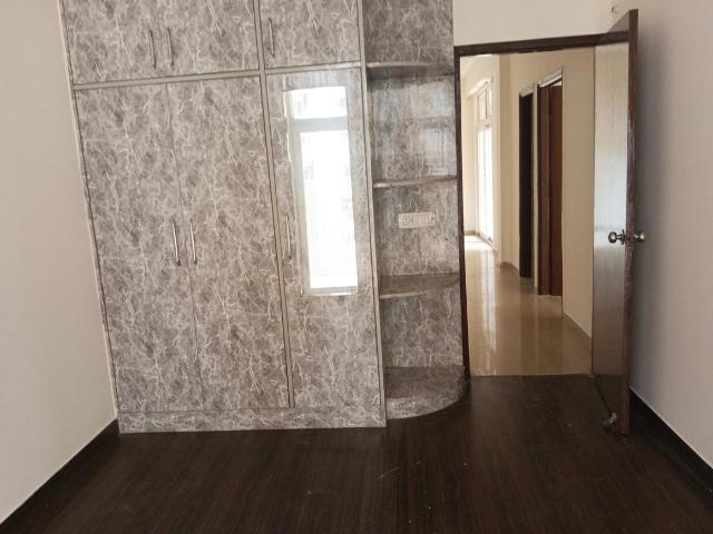 3 BHK Apartment in Noida Extension for resale Greater Noida. The reference number is 21098535