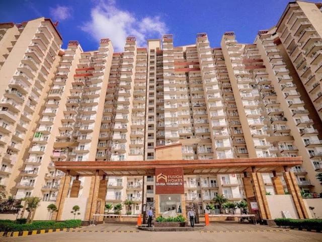 3 BHK Apartment in Noida Extension for resale Greater Noida. The reference number is 21171807