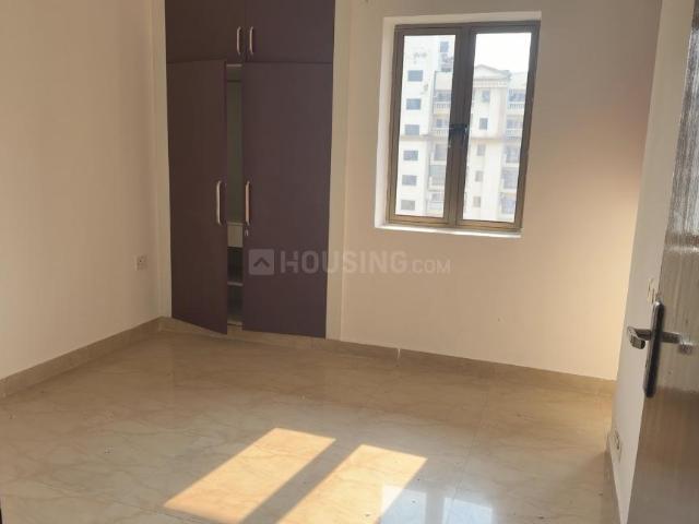 3 BHK Apartment in Noida Extension for resale Greater Noida. The reference number is 21178433