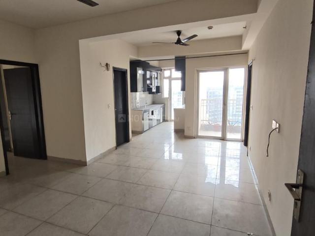 3 BHK Apartment in Noida Extension for resale Greater Noida. The reference number is 21179553