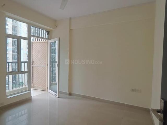 3 BHK Apartment in Noida Extension for resale Greater Noida. The reference number is 21179675