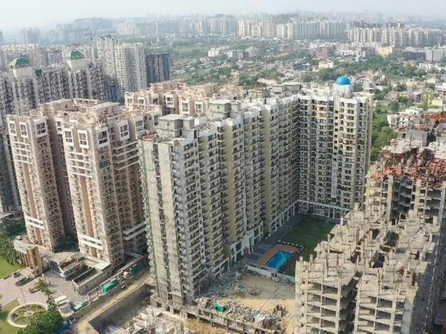 3 BHK Apartment in Noida Extension for resale Greater Noida. The reference number is 21187777