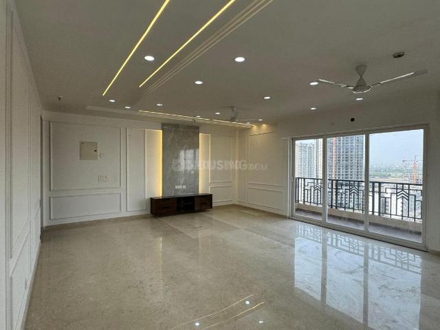3 BHK Apartment in Noida Extension for resale Greater Noida. The reference number is 21197519