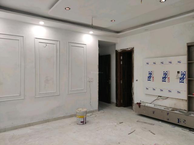 3 BHK Apartment in Lal Kuan for resale Ghaziabad. The reference number is 21115657