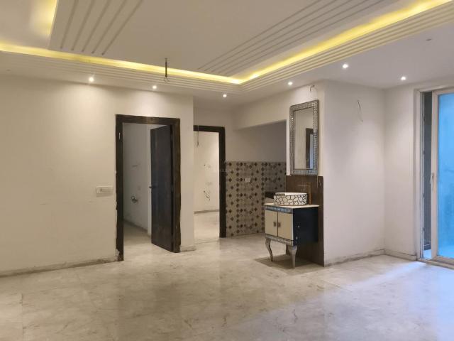 3 BHK Apartment in Noida Extension for resale Greater Noida. The reference number is 21115655