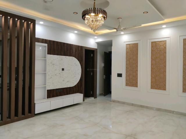 3 BHK Apartment in Lal Kuan for resale Ghaziabad. The reference number is 21115733