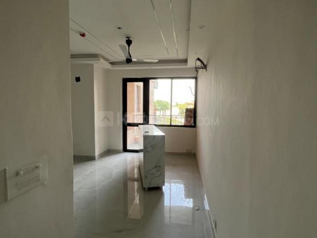 3 BHK Apartment in Noida Extension for resale Greater Noida. The reference number is 21133318