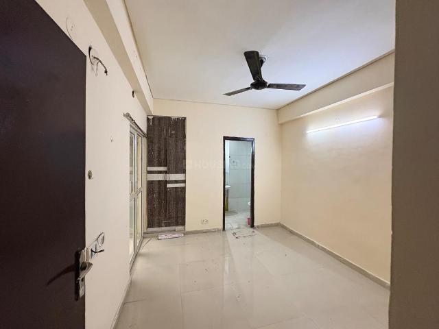 3 BHK Apartment in Noida Extension for resale Greater Noida. The reference number is 21358698
