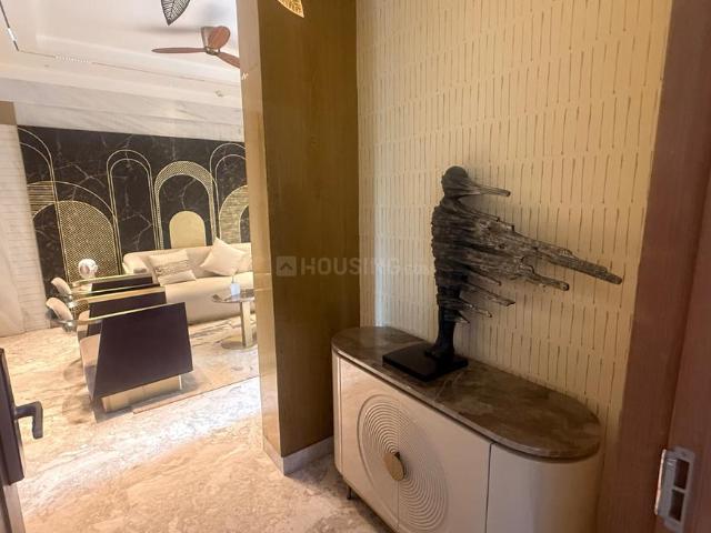 3 BHK Apartment in Noida Extension for resale Greater Noida. The reference number is 21325220