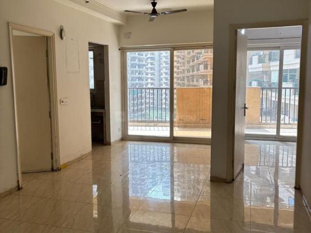 3 BHK Apartment in Noida Extension for resale Greater Noida. The reference number is 21334241